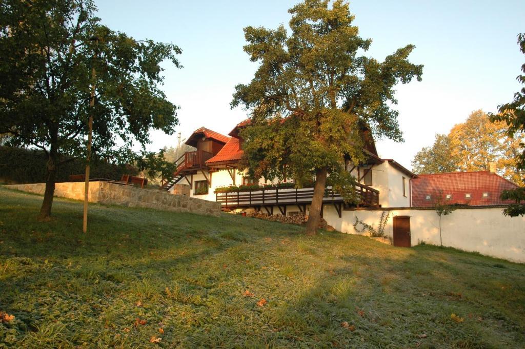 Penzion Dvur Obora  Bagian luar foto